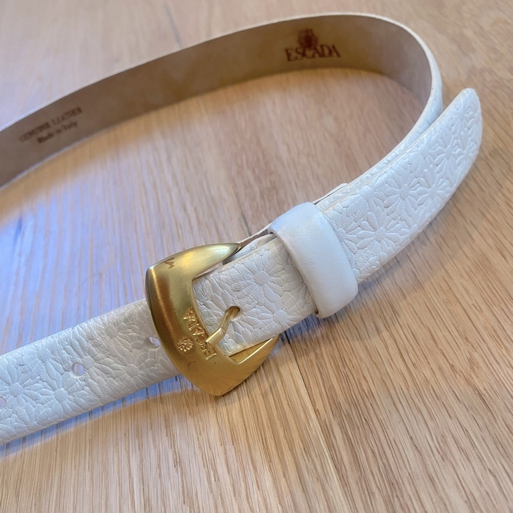 Escada white stamped leather belt (XS)